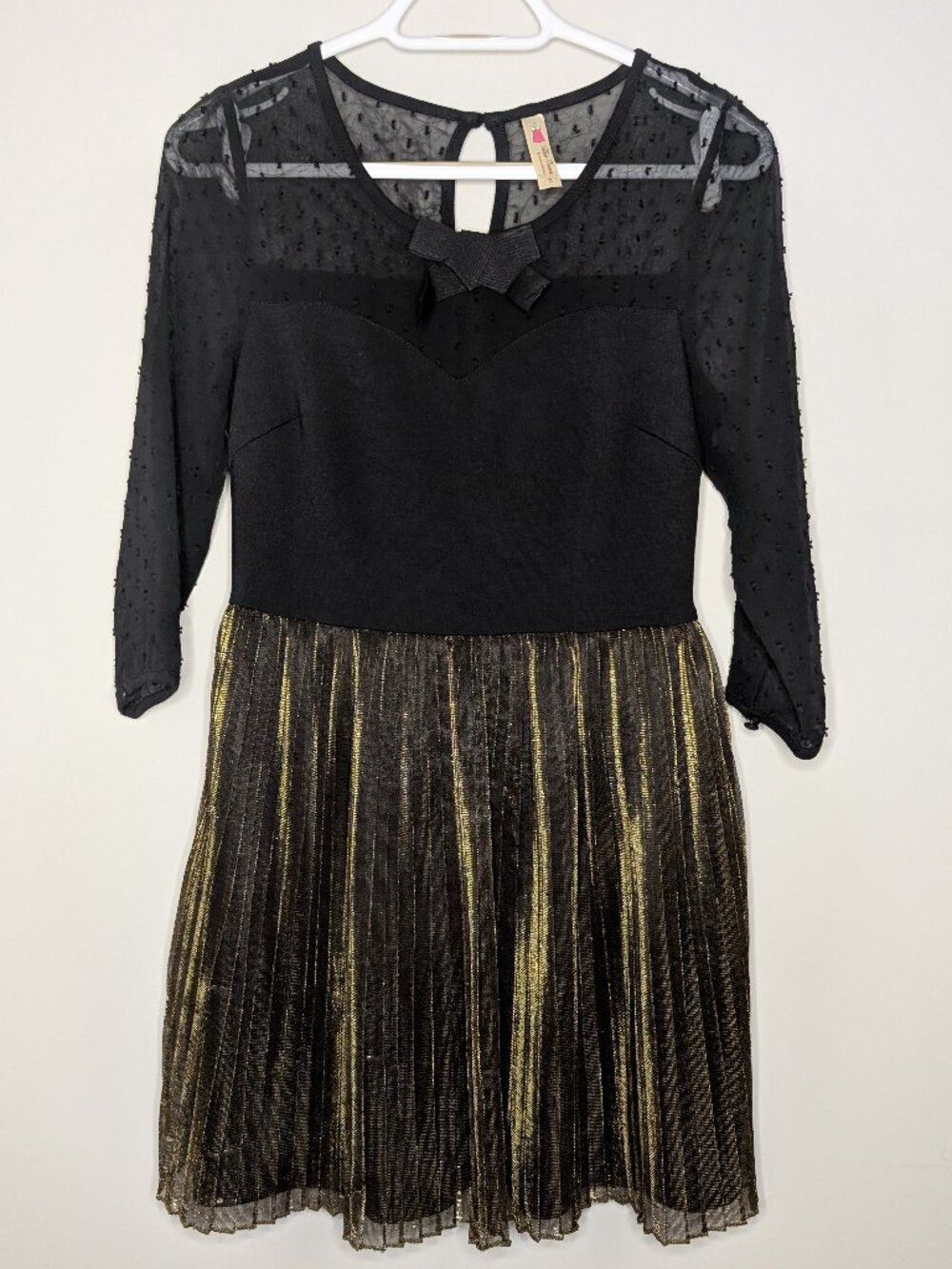 Alice Moon Modcloth Black / Gold Pleated Flare Holiday Party Dress Size S